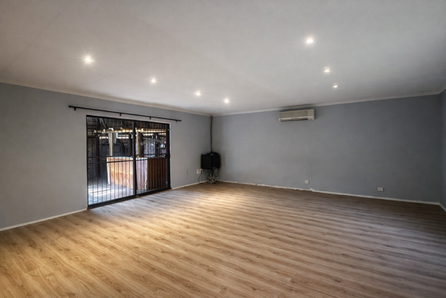 3 Bedroom Property for Sale in Langenhovenpark Free State